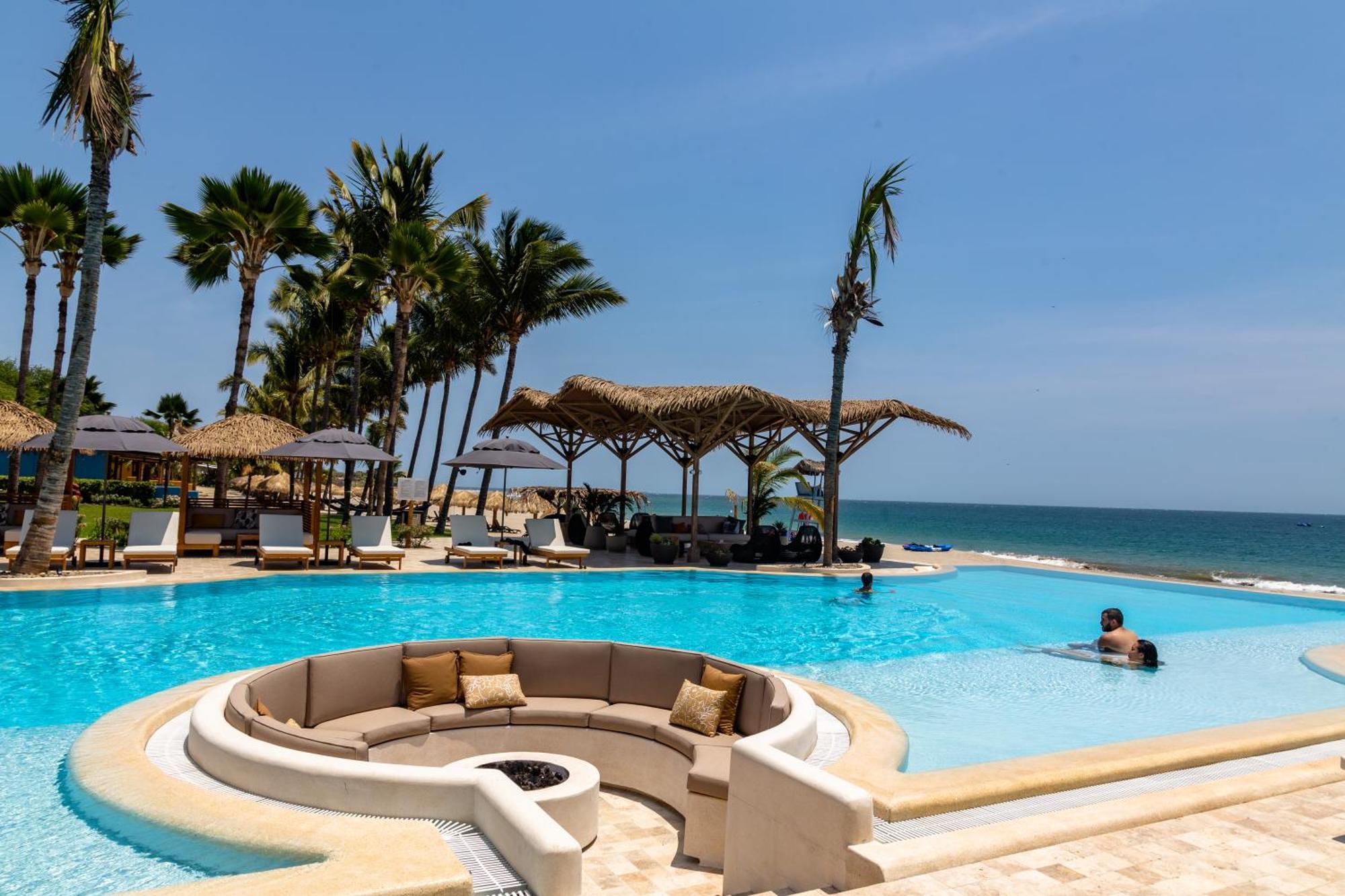 Punta Sal Suites & Bungalows Resort Canoas de Punta Sal Exterior foto