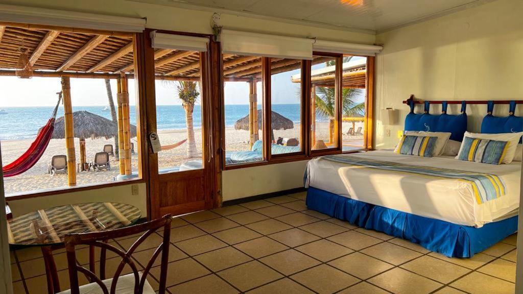 Punta Sal Suites & Bungalows Resort Canoas de Punta Sal Exterior foto